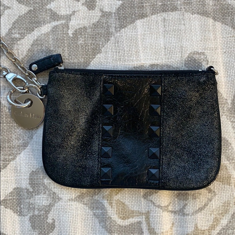 Black Cavin Klein clutch